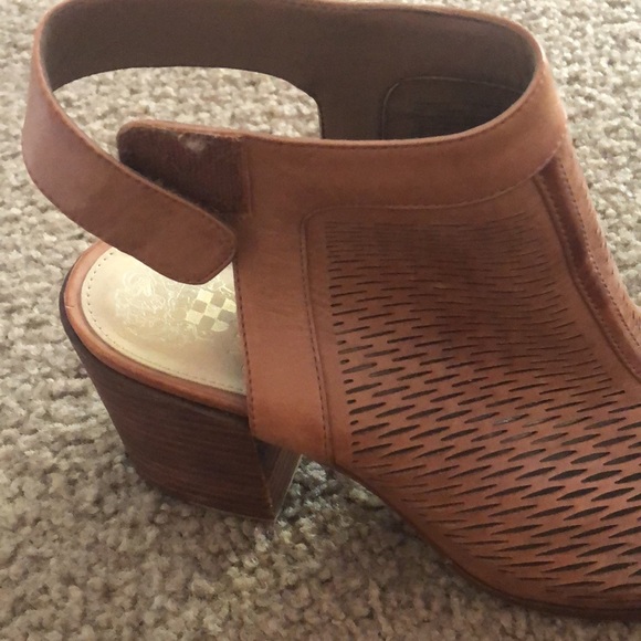 Vince Camuto summer block heel sandal - Picture 2 of 7